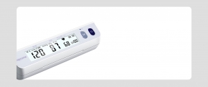A Raycome hospital-use blood pressure monitor