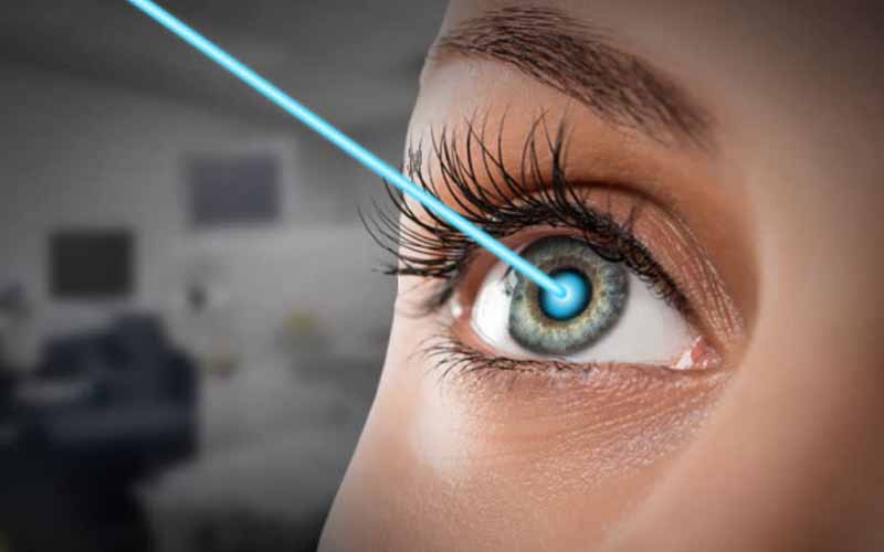 :Lady-undergoing-eye-laser-surgery